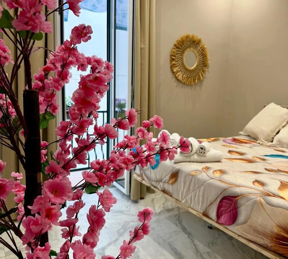 Experience Napoli Center Bed & Breakfast 0*, Naples