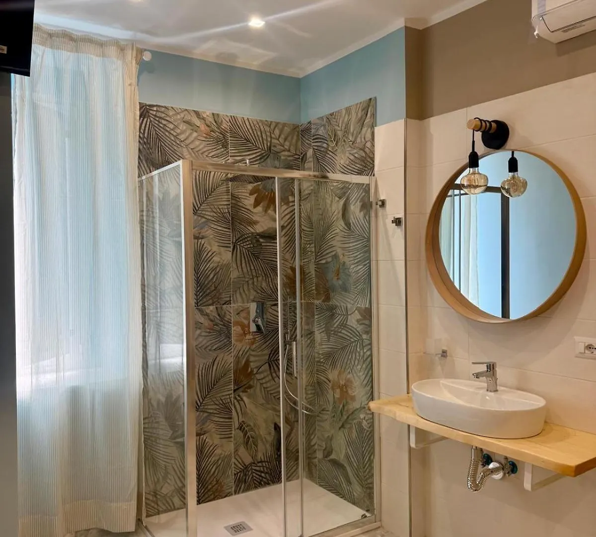 Experience Napoli Center Bed & Breakfast  Naples